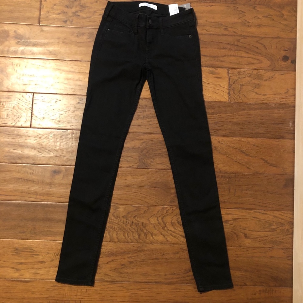 NWT Abercrombie & Fitch black super skinny jeans